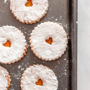 Jam Filled Cookies | damnspicy.com #cookies #linzercookies #nutfreelinzer #easycookierecipes #russiandesserts #russianrecipes